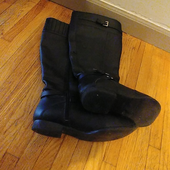 Leather boots - Picture 2 of 2